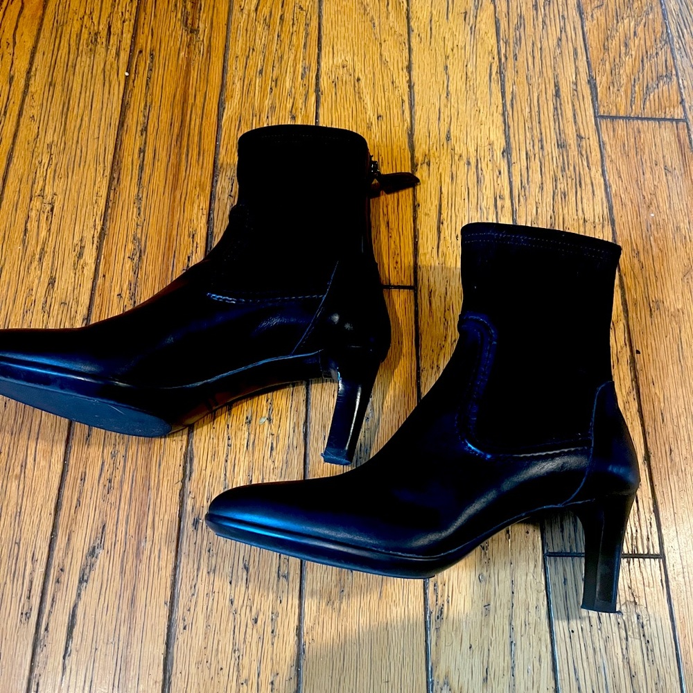 Aquatalia women’s ankle boots